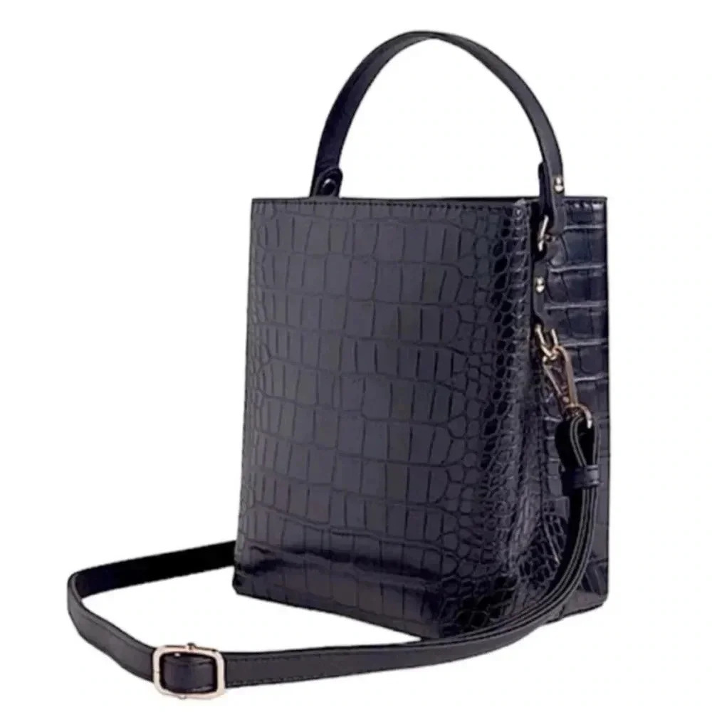 NEW! Curateur Aota Elena (All of the Above by Rachel Zoe) bucket bag black croc - Picture 3 of 12